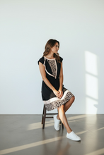 Učitaj fotografiju u galeriju , Haljina sa gumom u struku
