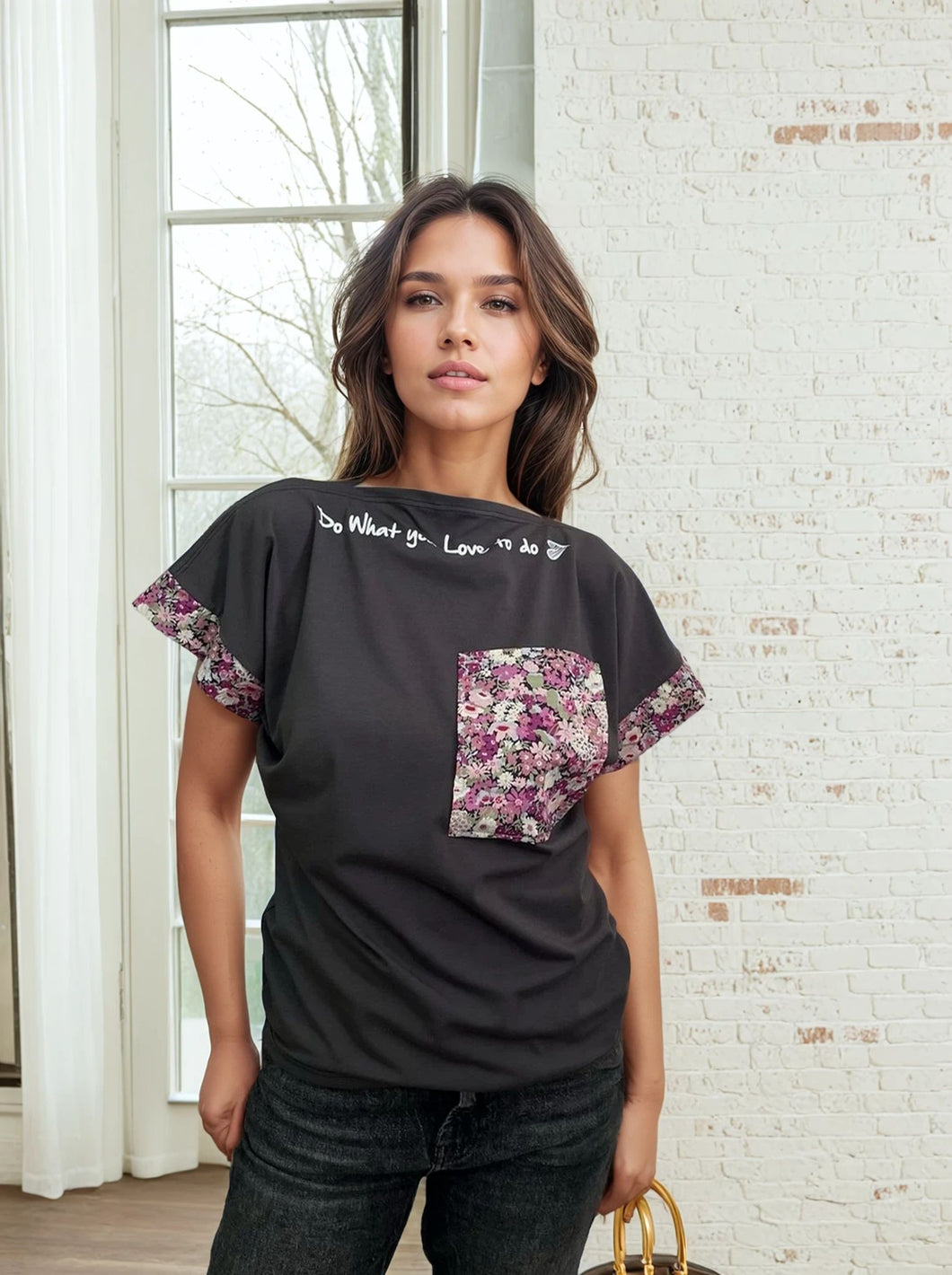 Grafit siva majica na čamac izrez sa džepom