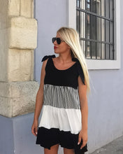 Učitaj fotografiju u galeriju , Haljina
